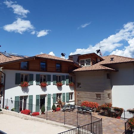 Vila Agritur Primo Sole Cles Exteriér fotografie